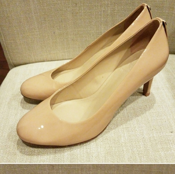 Tory Burch Shoes - Tory Burch Elegant Nude Patent Leather Pumps*FREE Solar Powered Dancing Toys